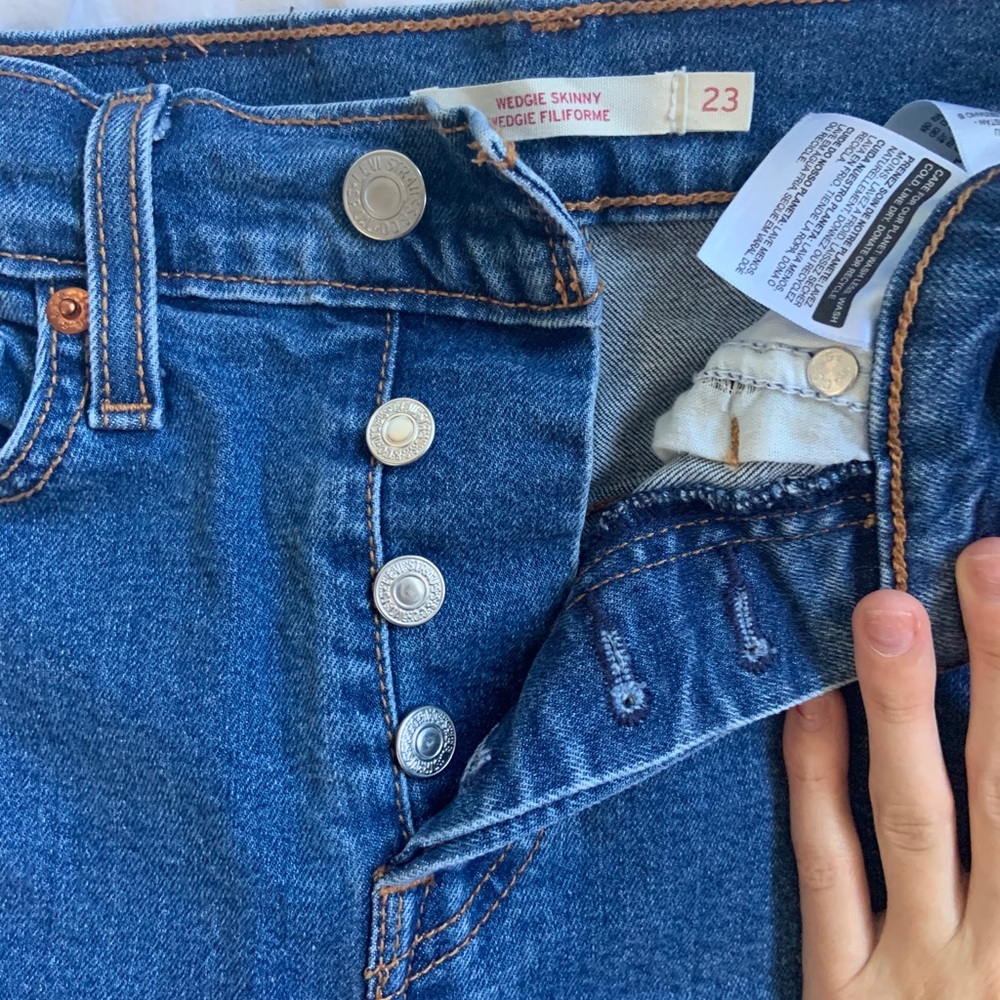 levi’s jeans - Picture 2 of 3